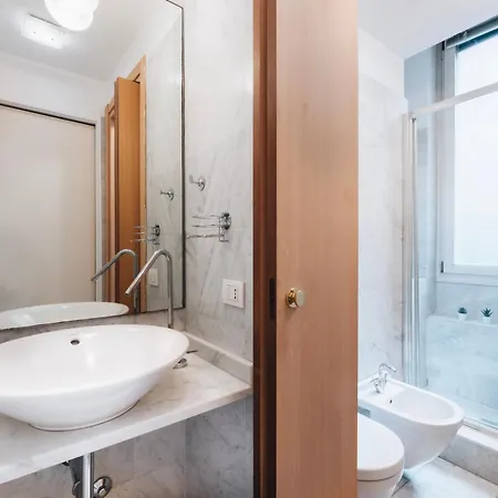 Charming De Togni Apartamento Milão